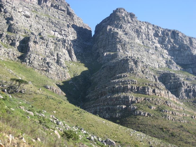Platteklip Gorge hiking trail in Cape Town